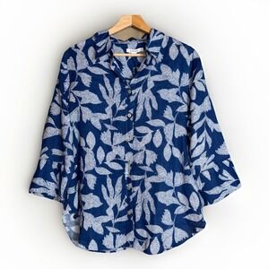 Chico's Women's No Iron 100% Linen Leaf 3/4 Sleeve Shirt Size 8 NWT Blue White